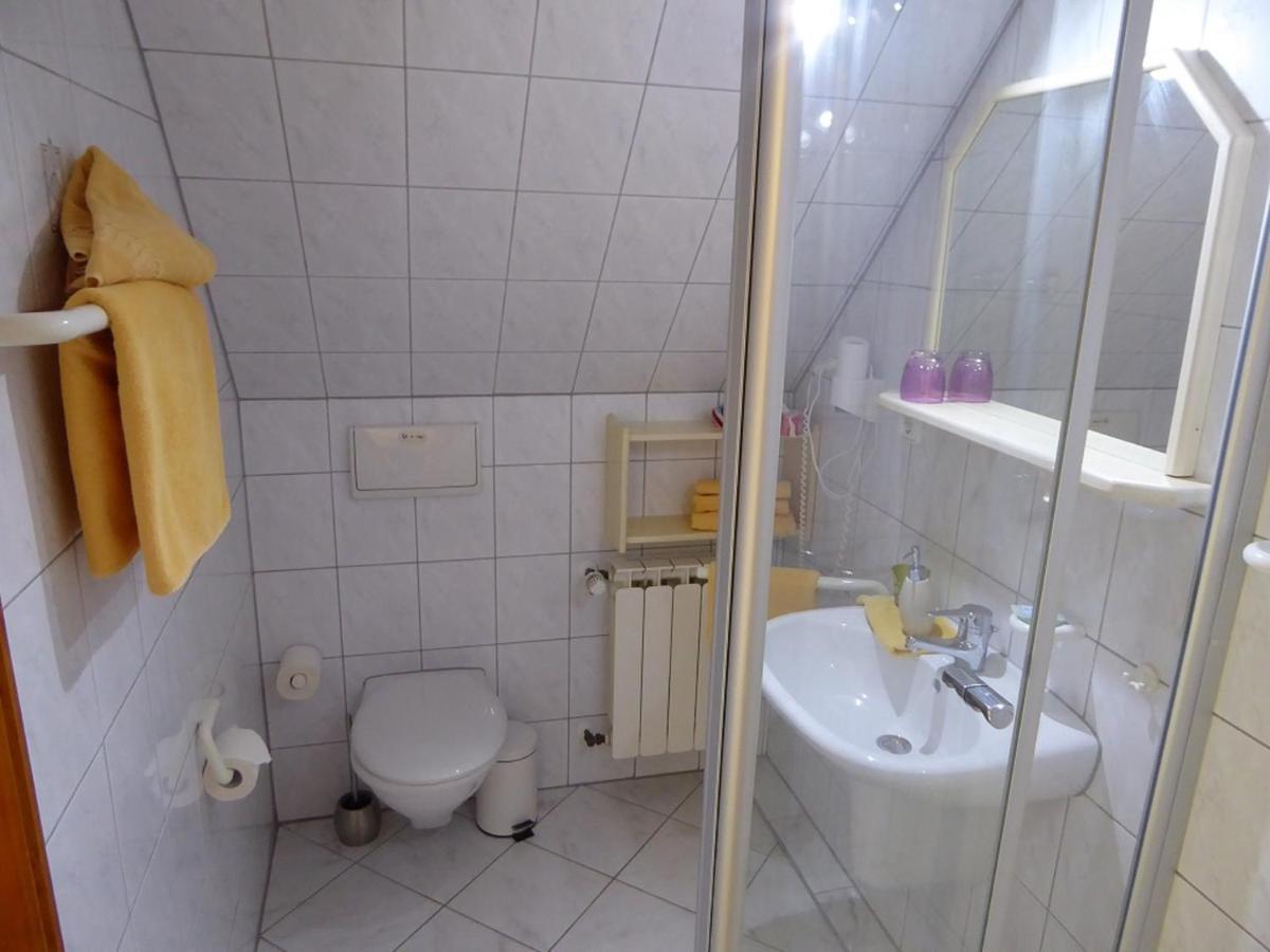 Pension Rosengaertchen Абсберг Екстериор снимка